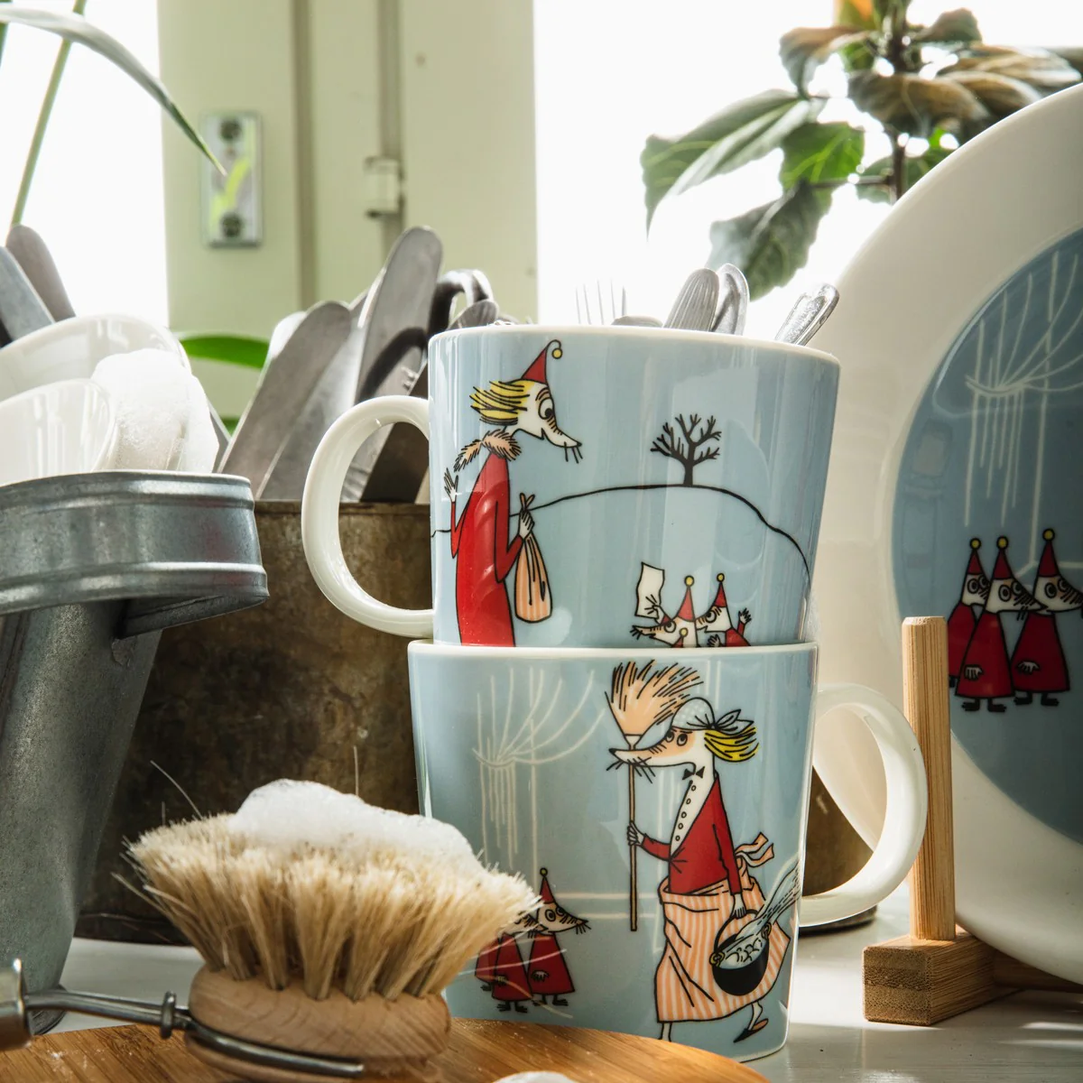 Arabia Moomin Fillyjonk Mug - Image 4