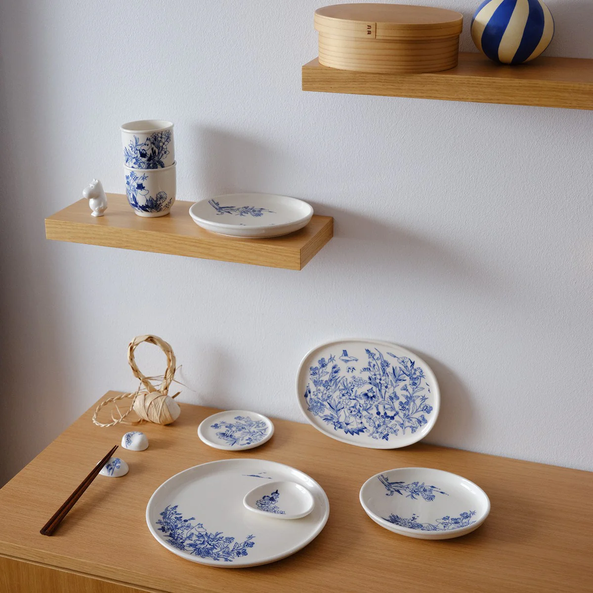 Arabia Moomin Haru White / Blue Mini Dipping Plate - Image 5
