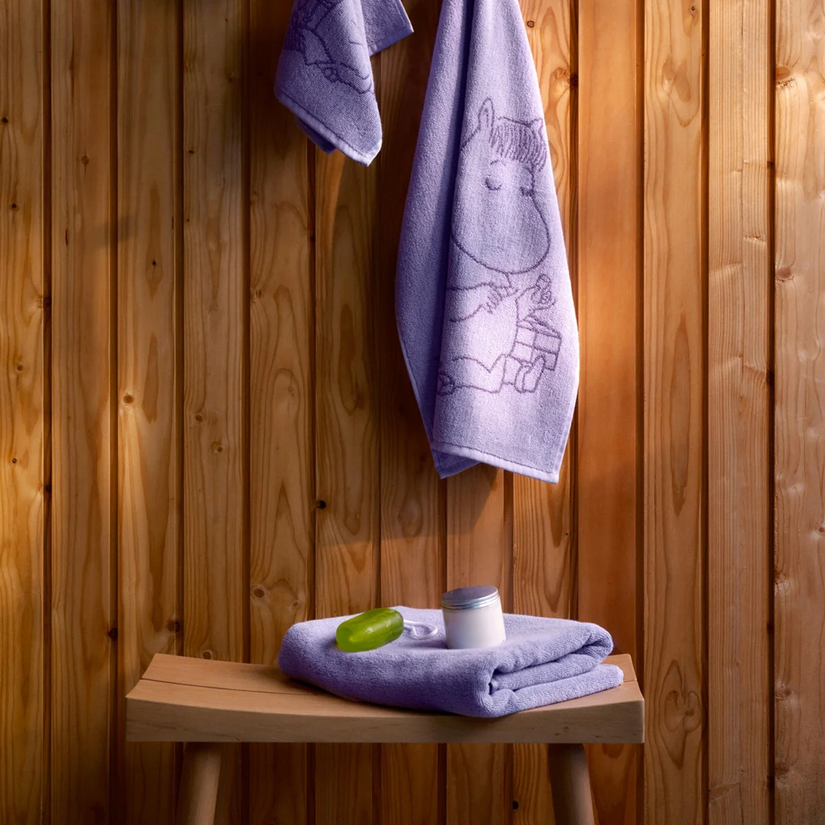 Arabia Moomin Snorkmaiden Purple Bath Towel - Image 3