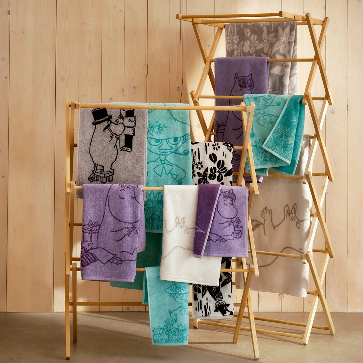 Arabia Moomin Snufkin Mint Hand Towel - Image 2