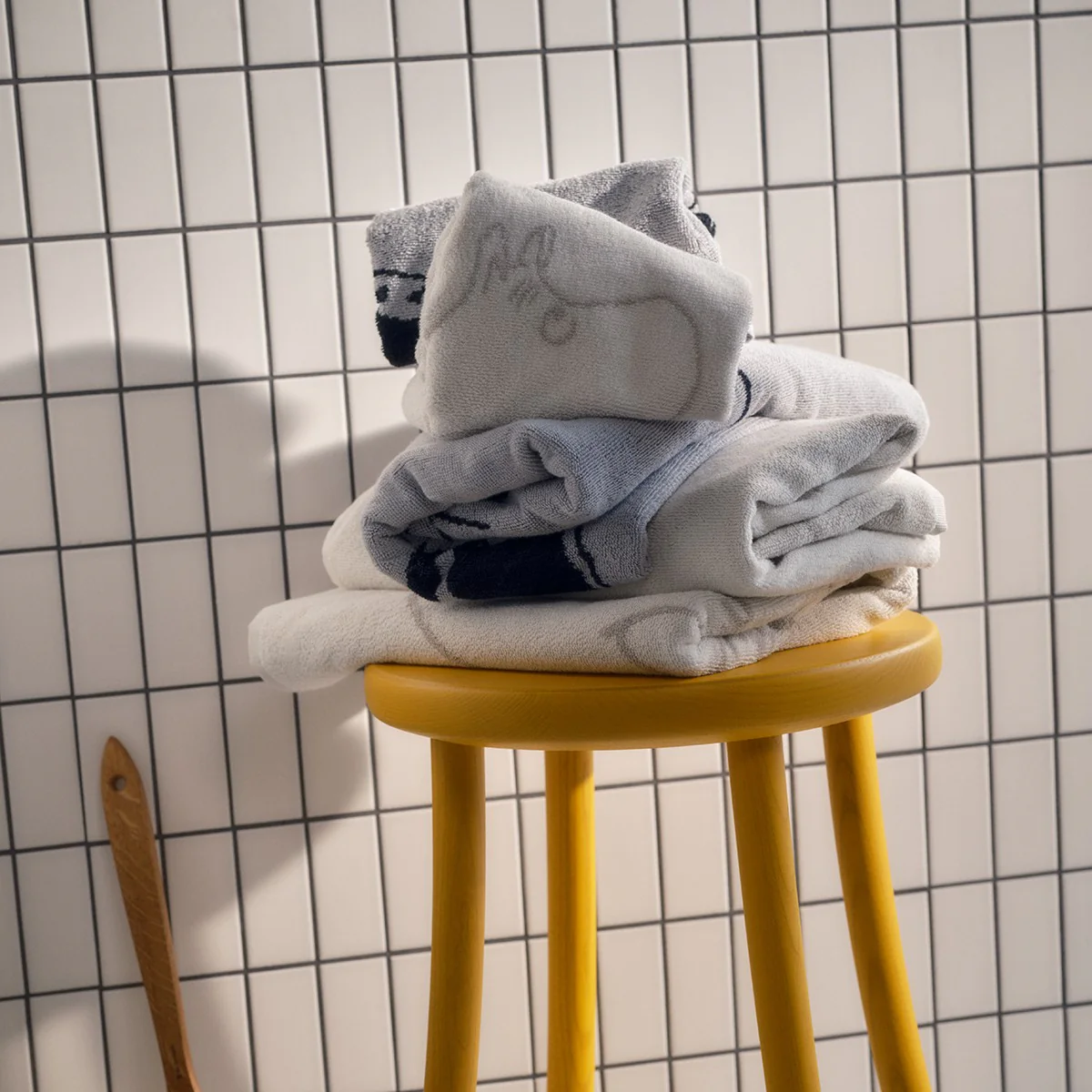 Arabia Moomin Moomintroll White / Beige Hand Towel - Image 3