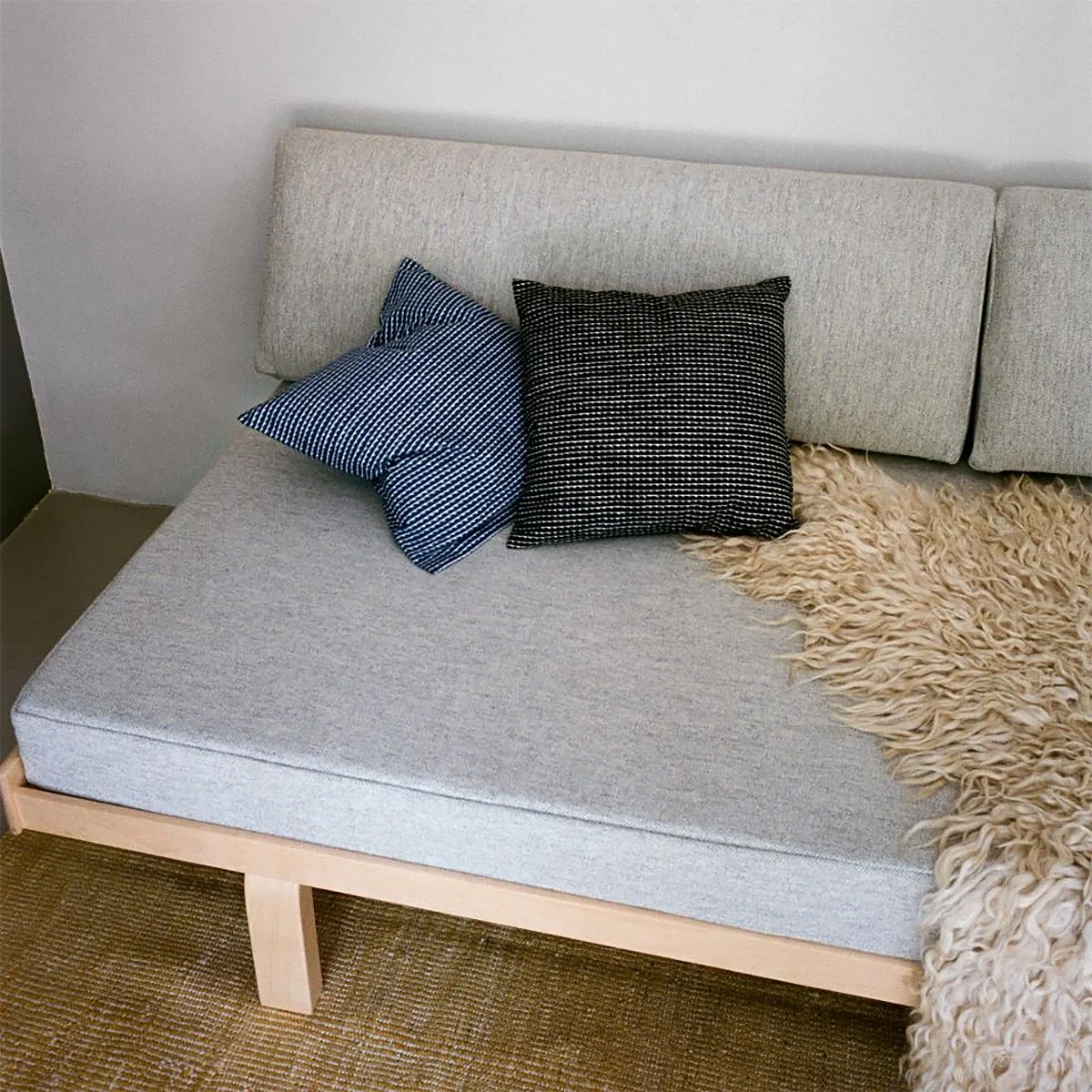 Artek Alvar Aalto Daybed 710 - Image 2