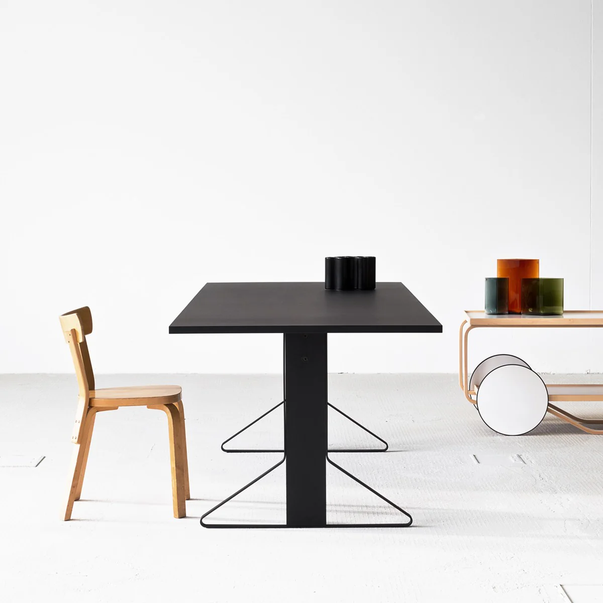 Artek Kaari REB 005 Desk - Image 5