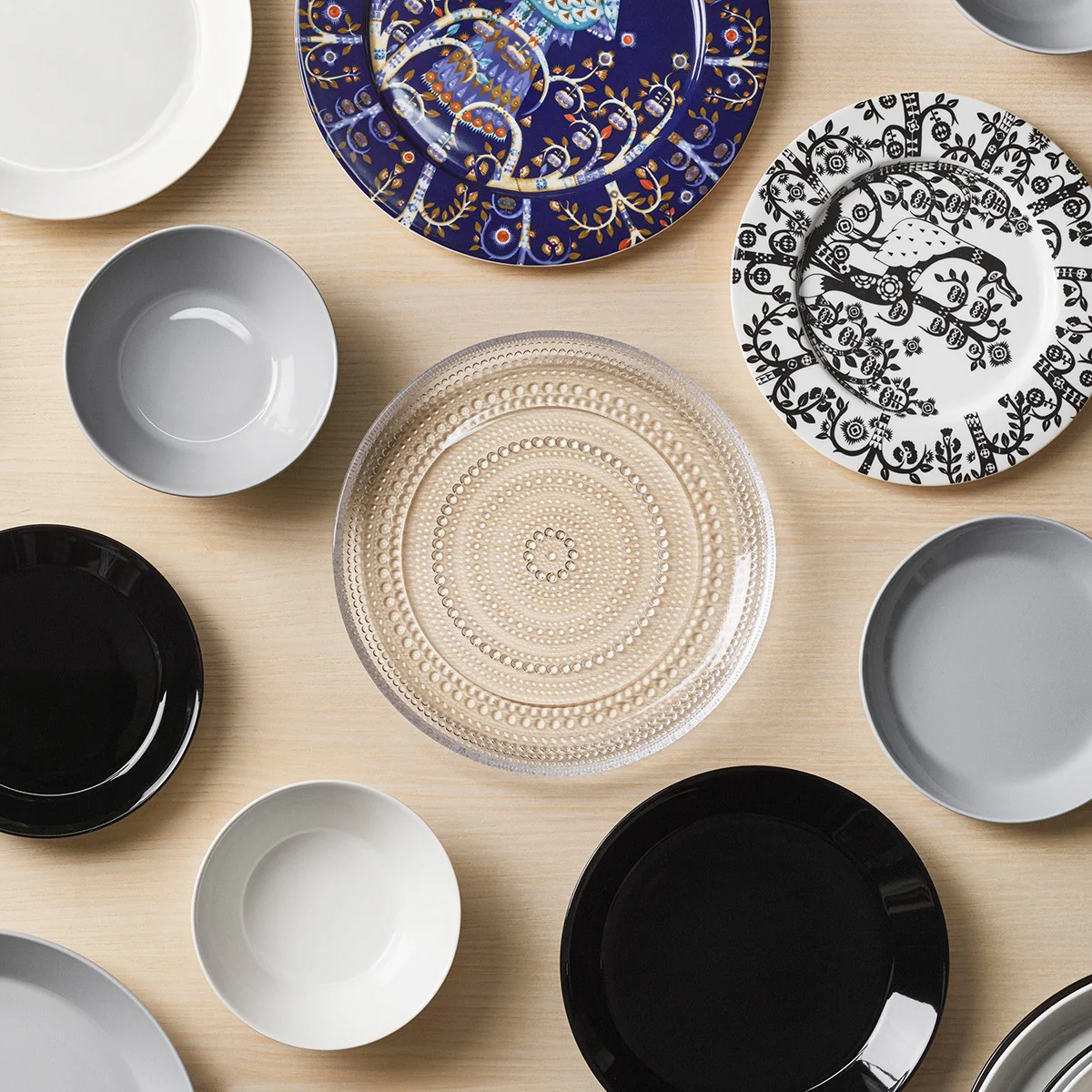 iittala Kastehelmi Clear Dinner Plate - Image 4