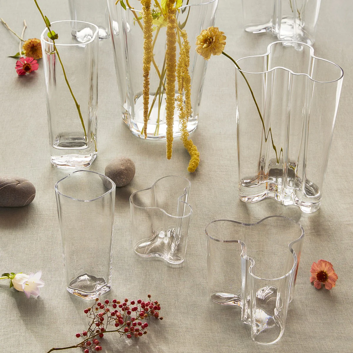 iittala Aalto Clear Vase - 7" - Image 3