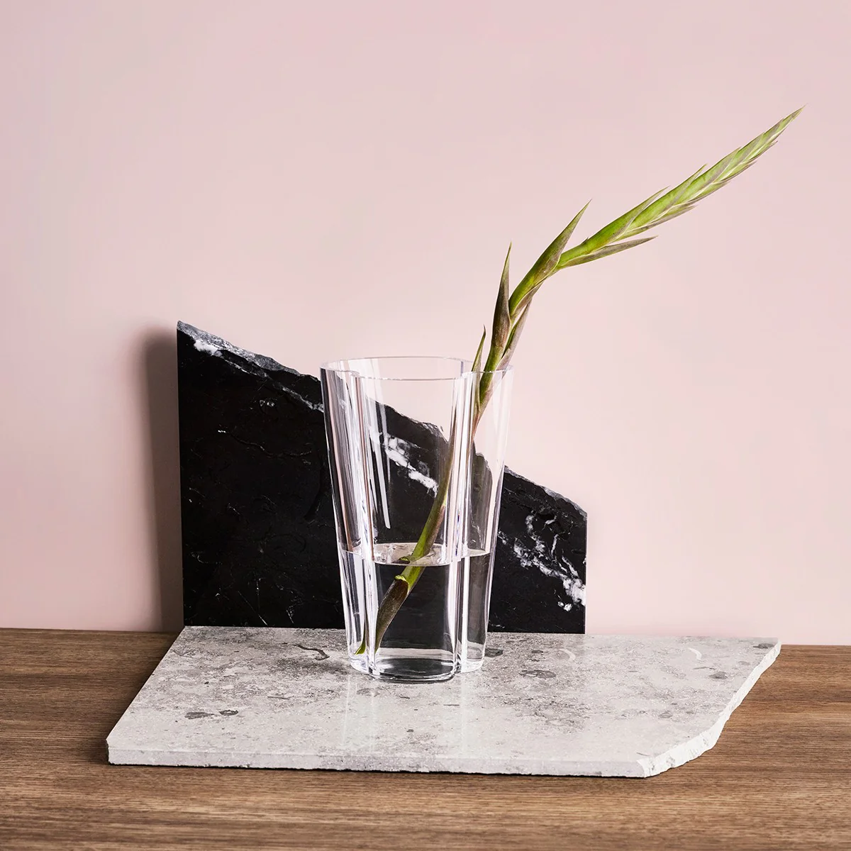 iittala Aalto Clear Vase - 8-3/4" - Image 2