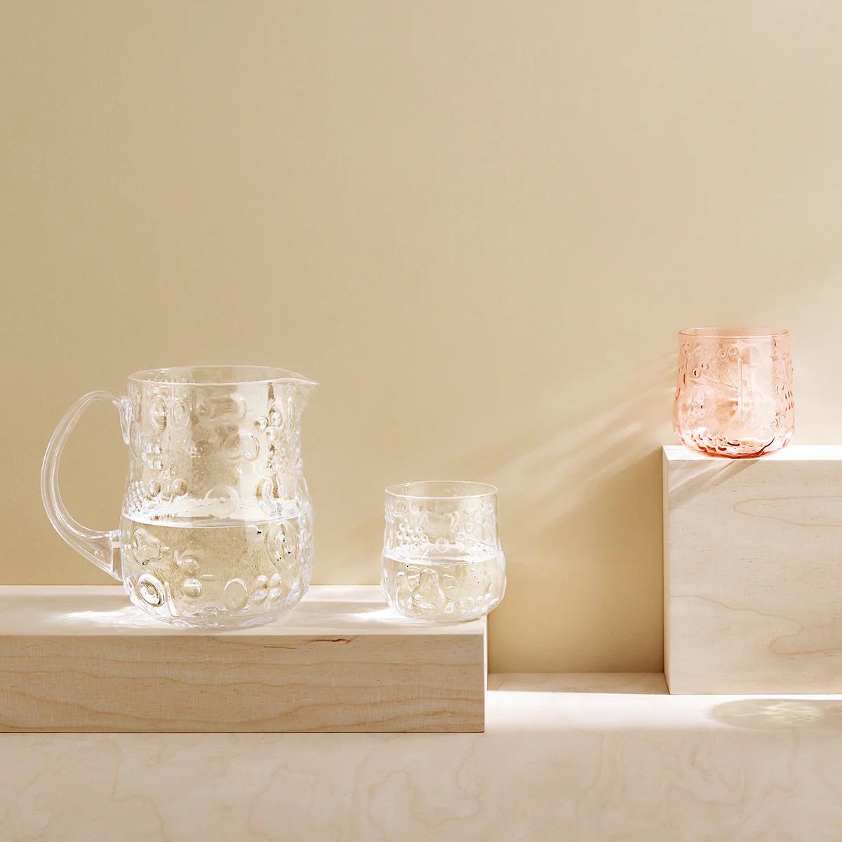 iittala Frutta Clear Glass Pitcher - Image 2