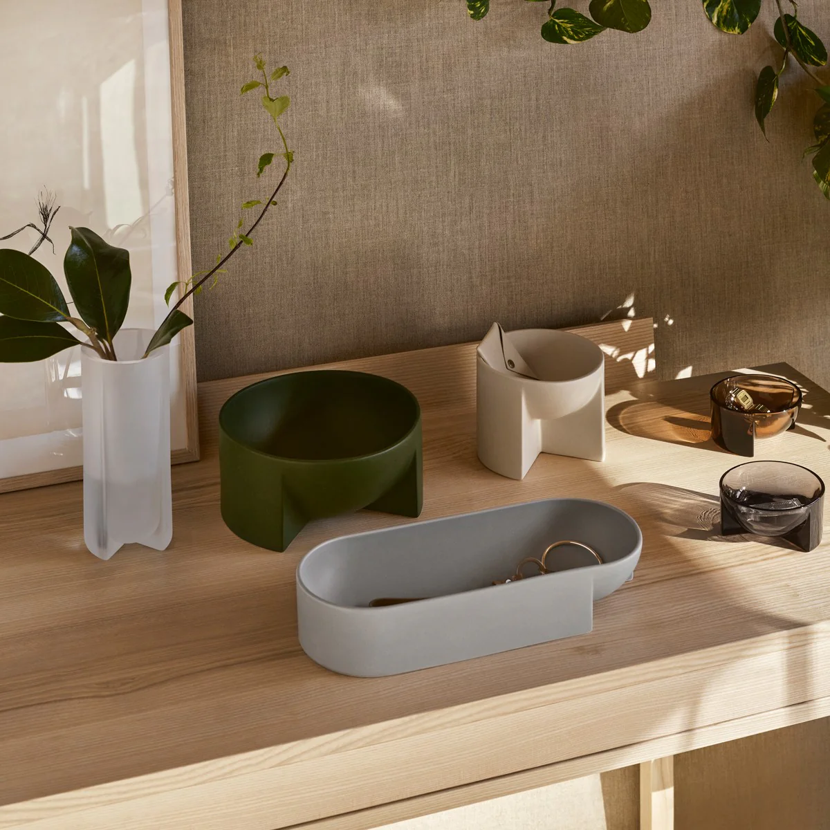 iittala Kuru Light Grey Ceramic Interior Bowl - Image 2