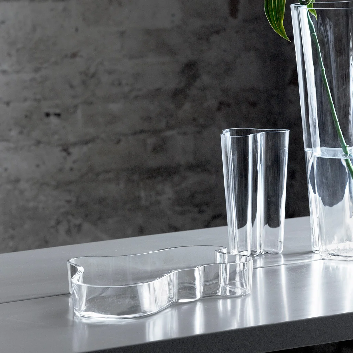 iittala Aalto Large Clear Tray - Image 2