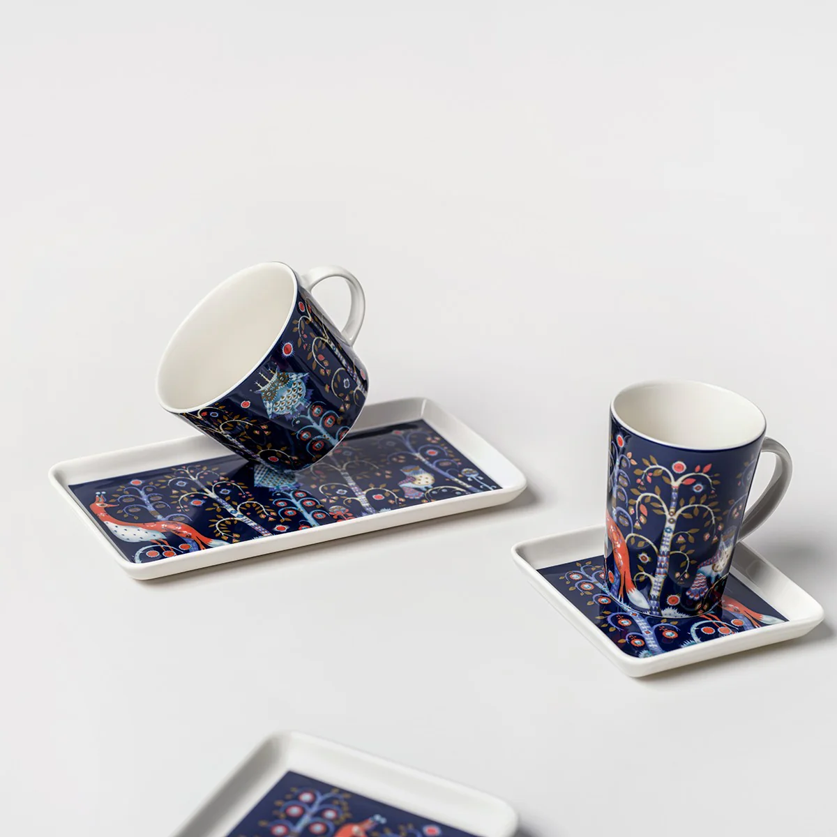 iittala Taika Blue Rectangle Plate - Image 2