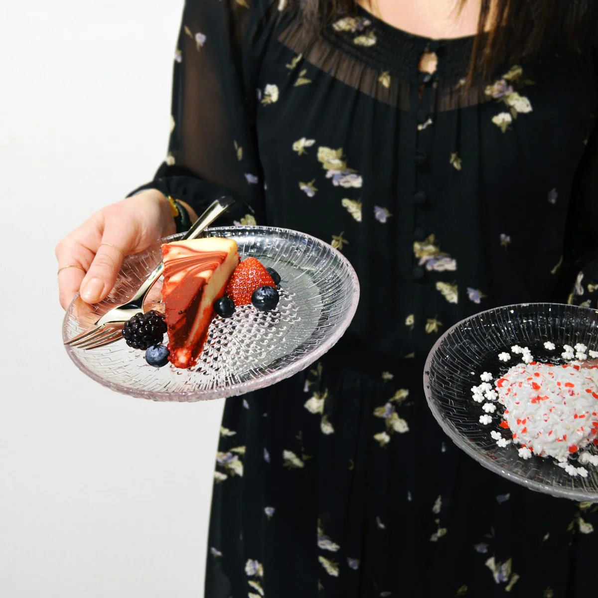 iittala Ultima Thule Anniversary Salad Plate - Image 2