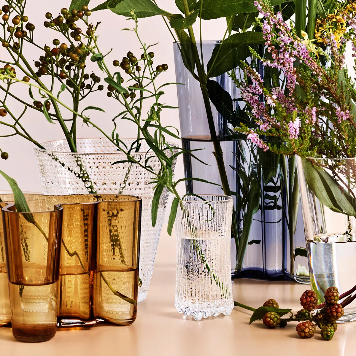 iittala Ultima Thule Sparkling Wine 4pc Gift Set - Image 4