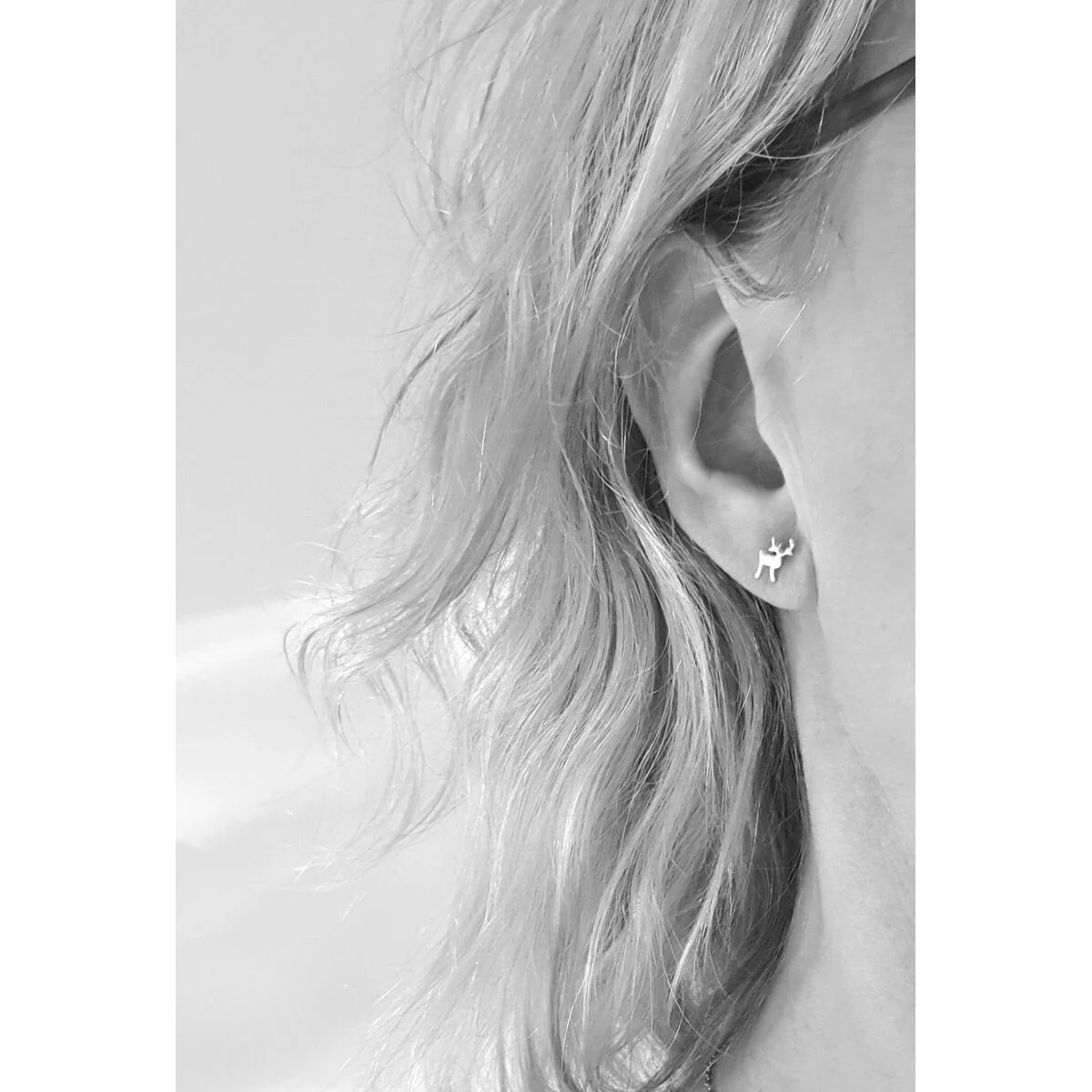 Korunilo Mini Reindeer Silver Earrings - Image 2