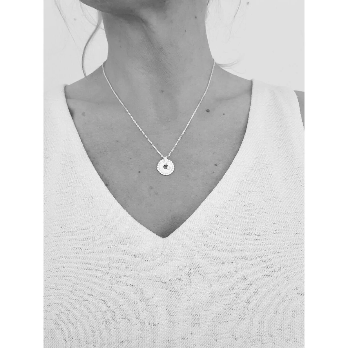 Korunilo Small Silver Moon Necklace - Image 3