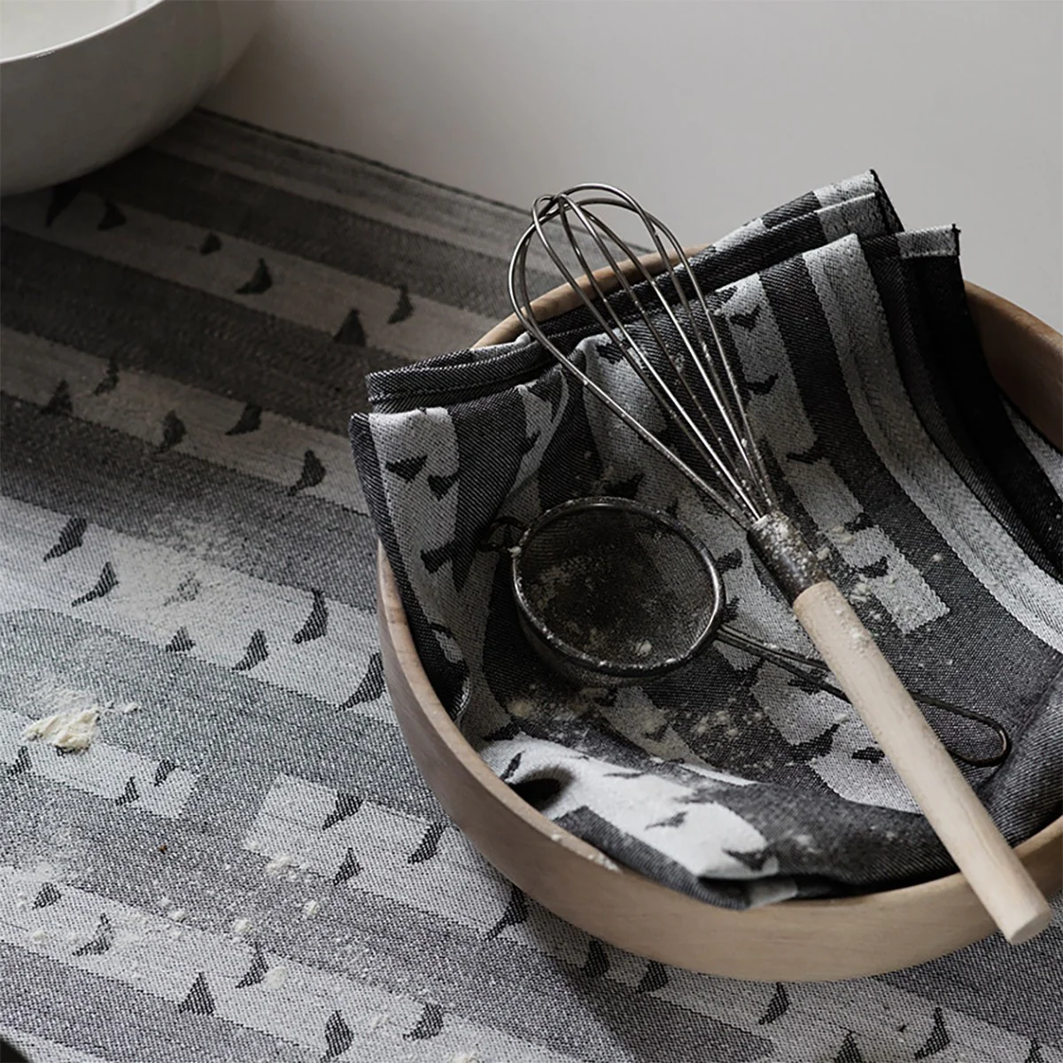 Lapuan Kankurit Koivu White / Grey Small Tea Towel - Image 2