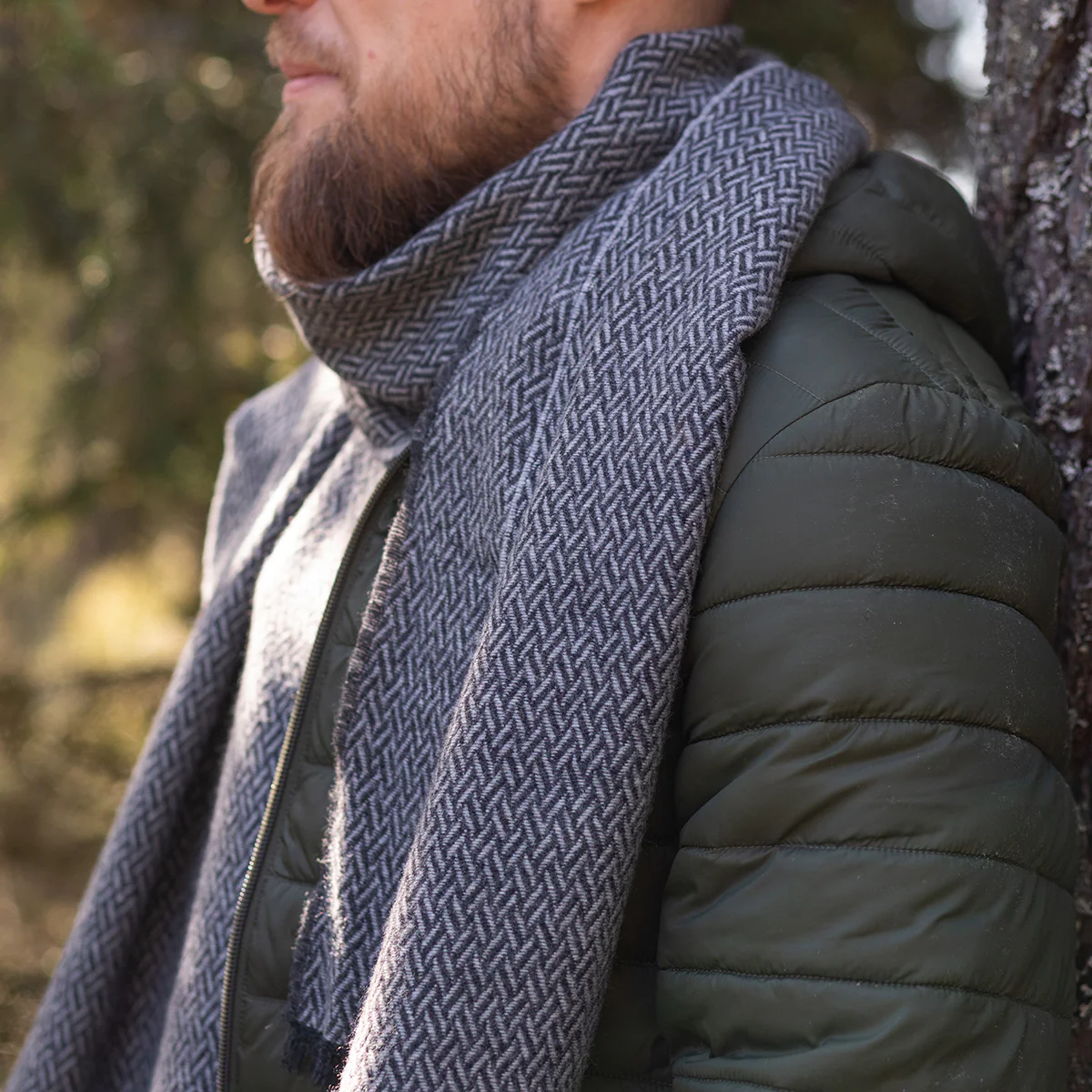 Lapuan Kankurit Huurre Dark Blue Wool Scarf - Image 2