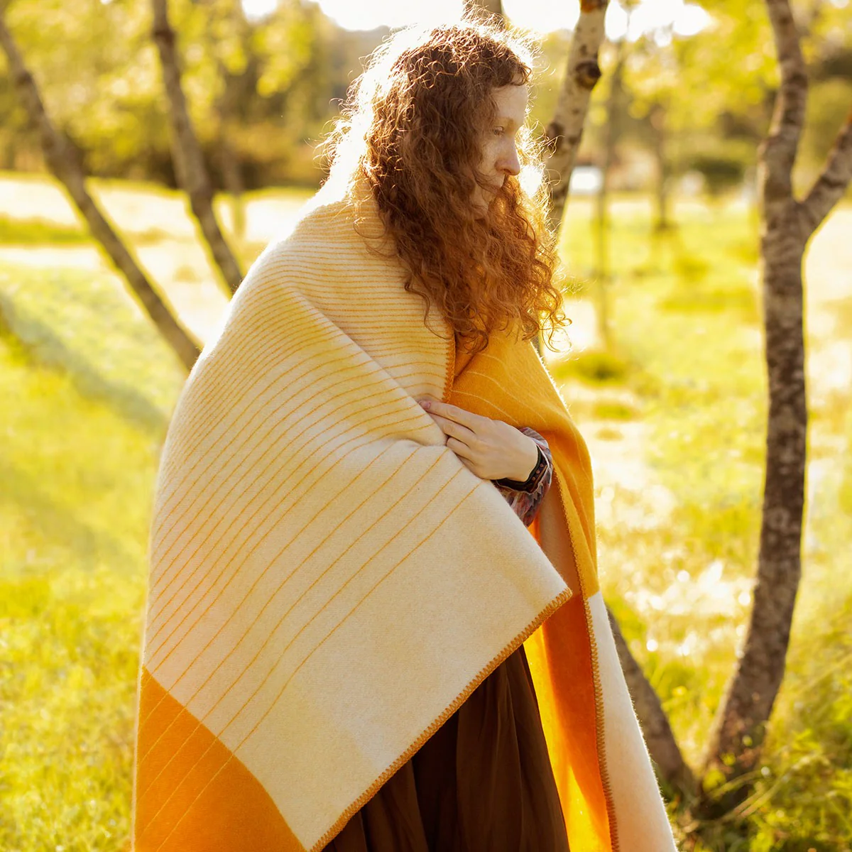 Lapuan Kankurit Kaamos Coffee Dyed Orange / White Wool Blanket - Image 2