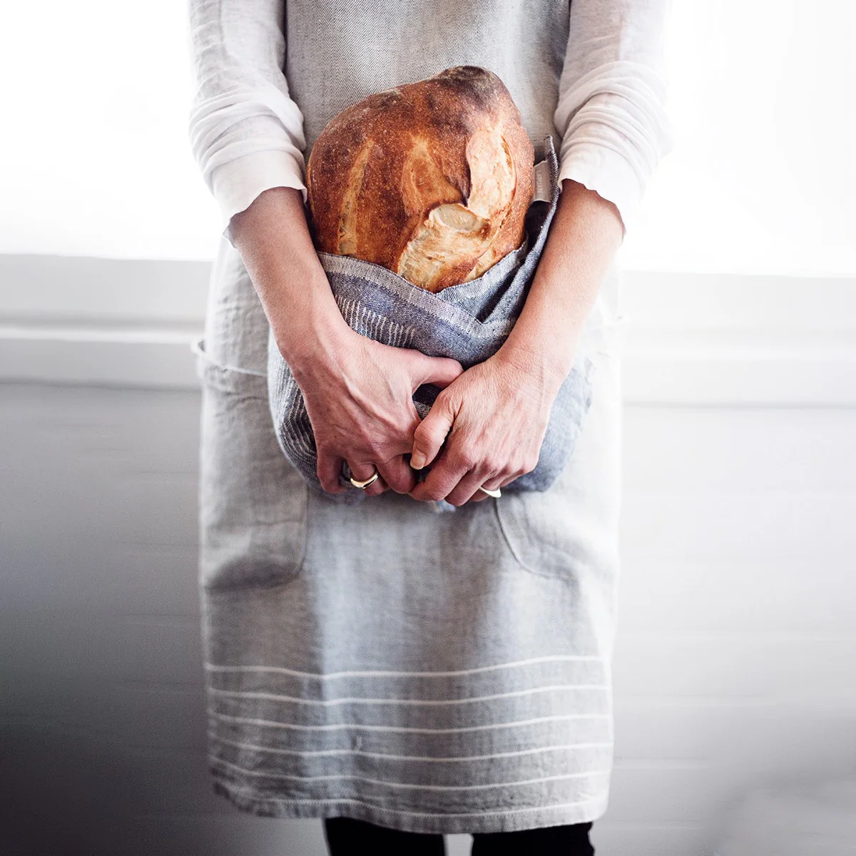 Lapuan Kankurit Kaste Grey Pinny Apron - Image 5
