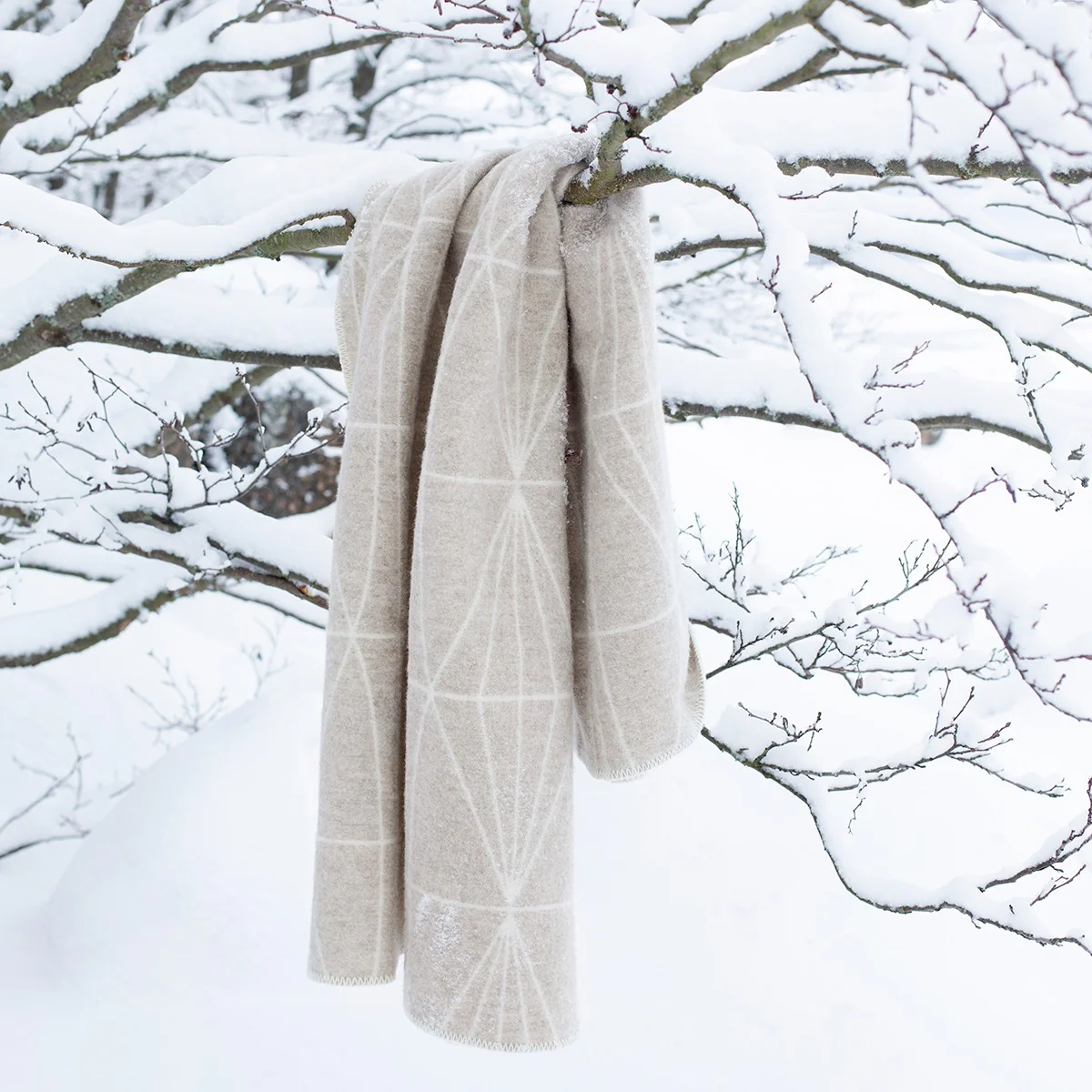 Lapuan Kankurit Kehra Beige / White Wool Throw Blanket - Image 3