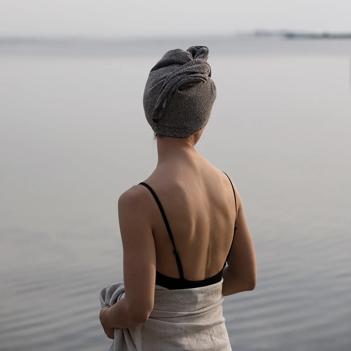 Lapuan Kankurit Kivi Black / Beige Hair Turban - Image 3