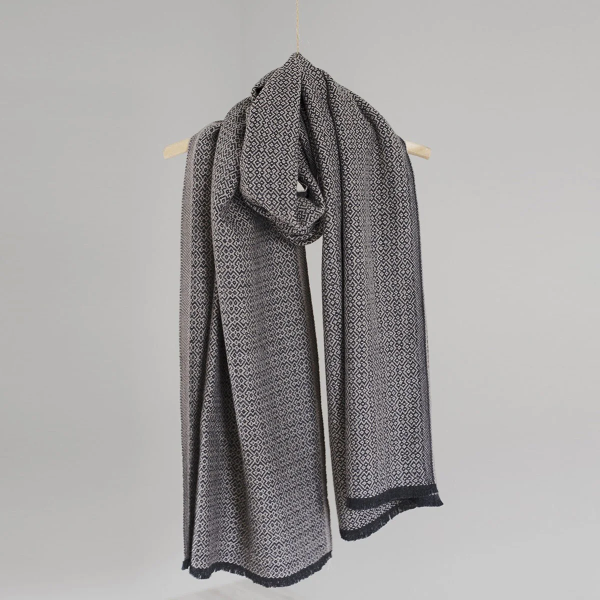 Lapuan Kankurit Koli Beige Scarf - Image 4
