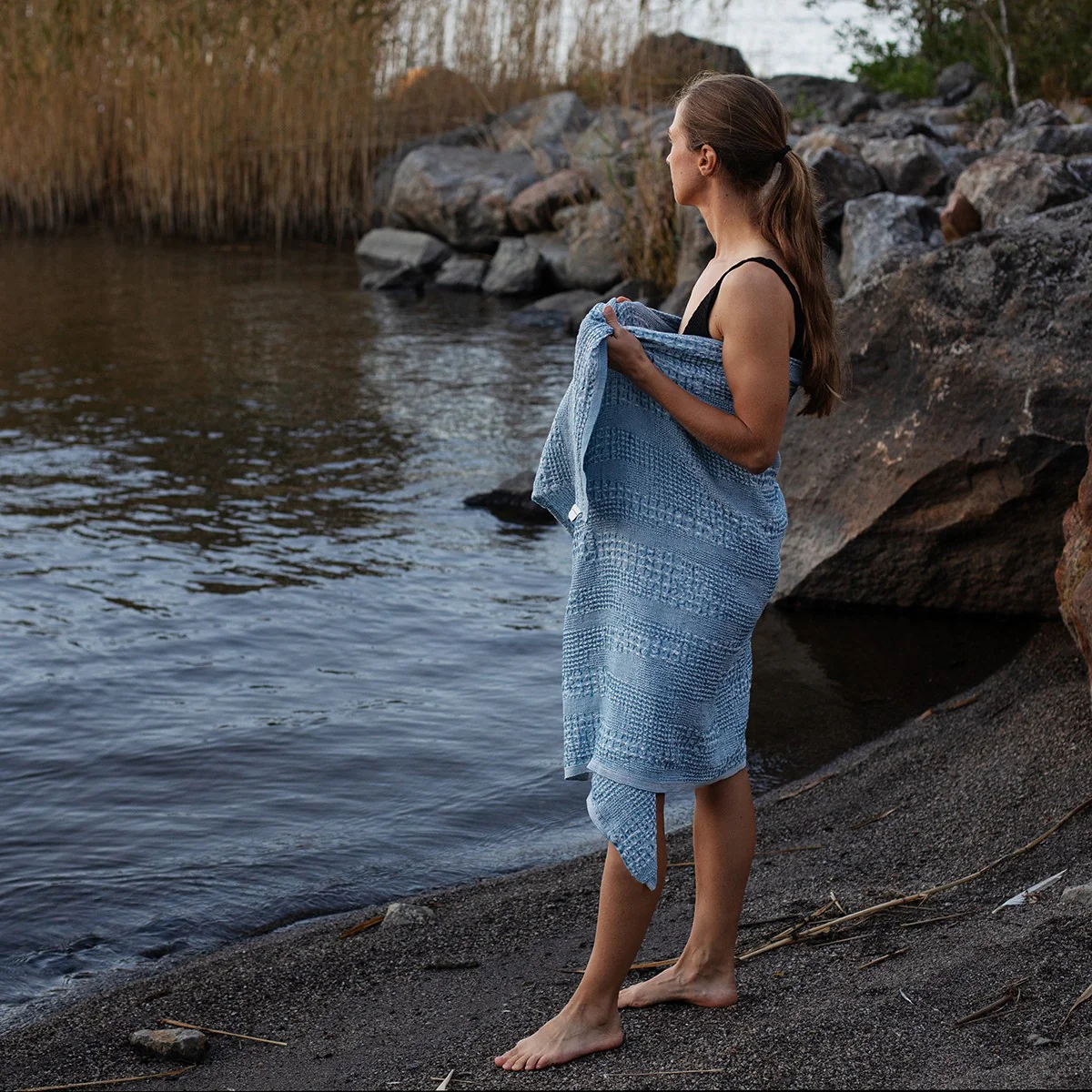 Lapuan Kankurit Kuohu Rainy Blue Bath / Sauna Towel - Image 4