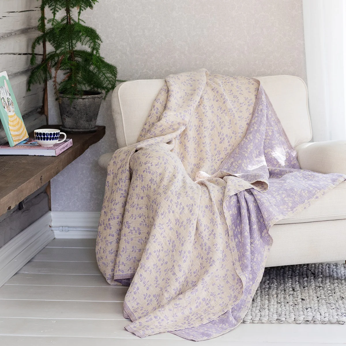 Lapuan Kankurit Meirami Beige / Lavender Tablecloth / Blanket - Image 3
