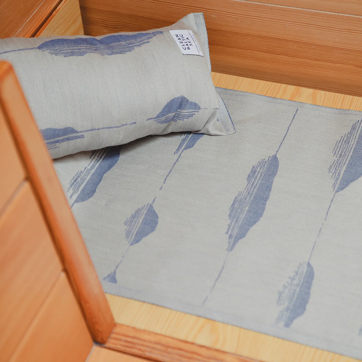 Lapuan Kankurit Merella Dark Blue / Taupe Sauna Bench Cover - Image 2