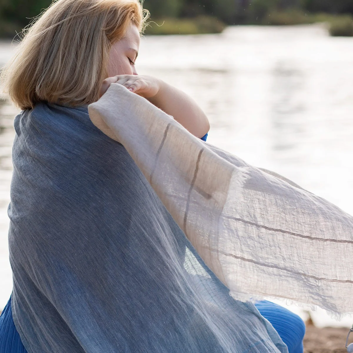 Lapuan Kankurit Tsavo Beige / Blue Scarf - Image 2