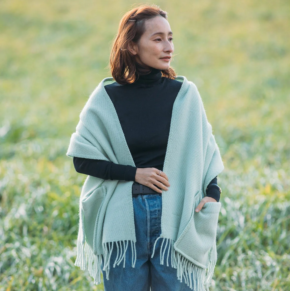 Lapuan Kankurit Uni Mint Green Wool Pocket Shawl - Image 5
