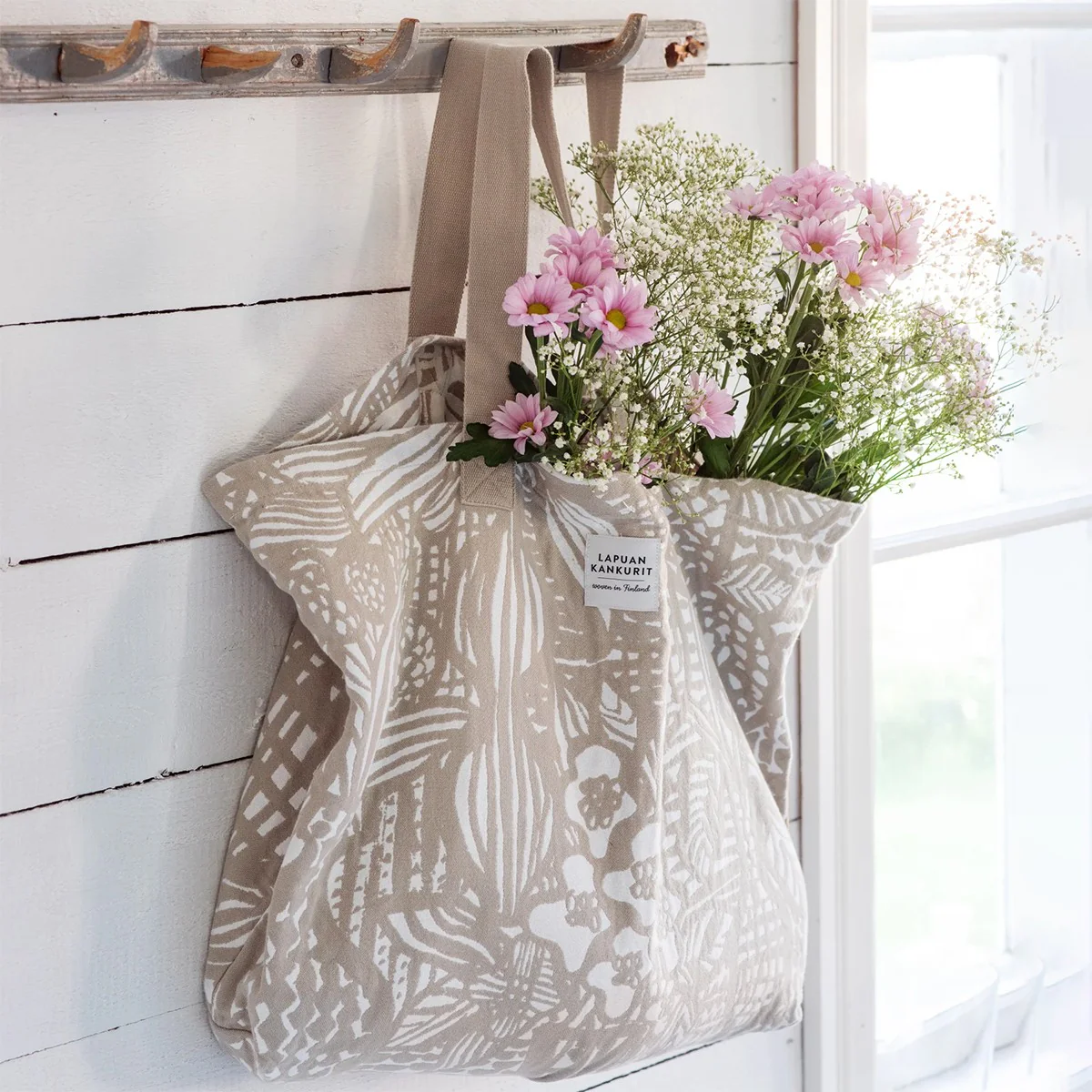 Lapuan Kankurit Veranta Beige / White Large Tote Bag - Image 2