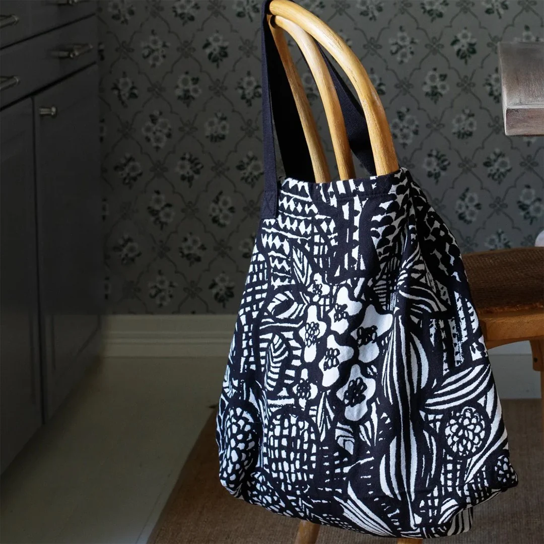 Lapuan Kankurit Veranta Black / White Large Tote Bag - Image 2