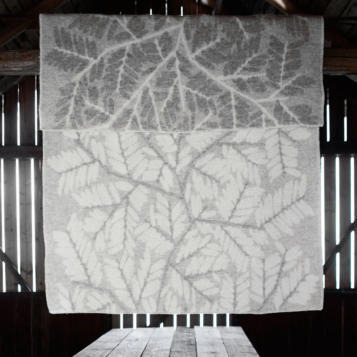 Lapuan Kankurit Verso Grey / White Blanket - Image 2