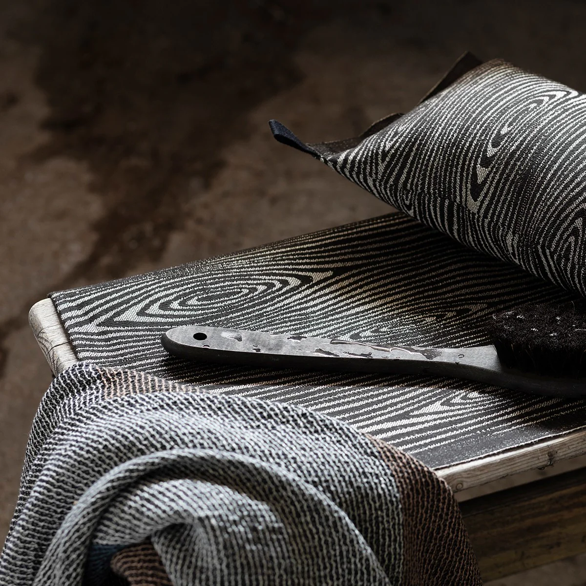 Lapuan Kankurit Viilu Black Sauna Pillow - Image 2
