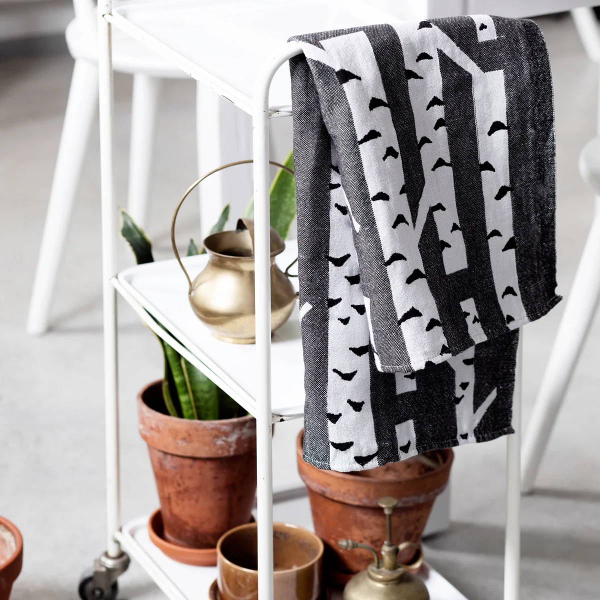 Lapuan Kankurit Koivu White / Black Tea Towel - Image 2