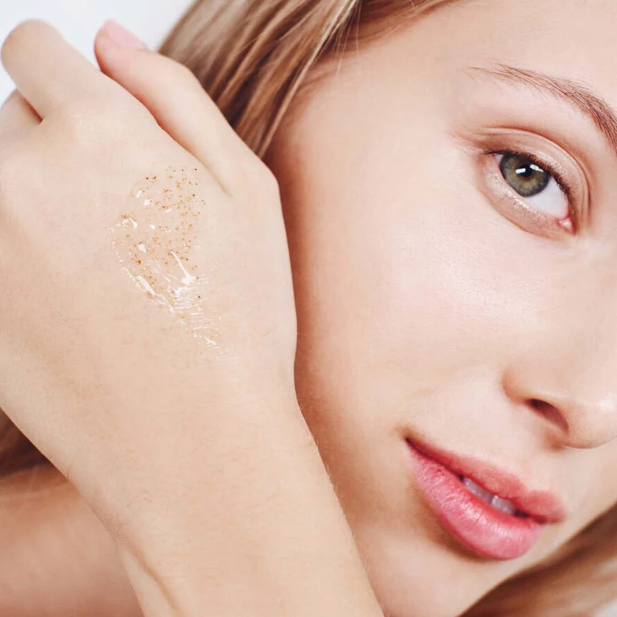 Lumene Clear Glow Cleansing Gel Scrub Nordic-C [Valo] - Image 4