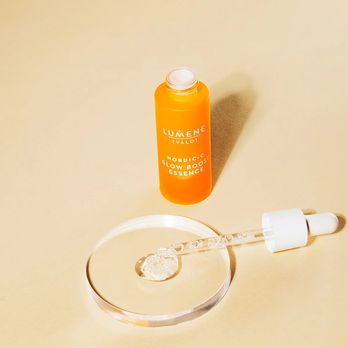 Lumene Glow Boost Essence Nordic-C [Valo] - Image 2
