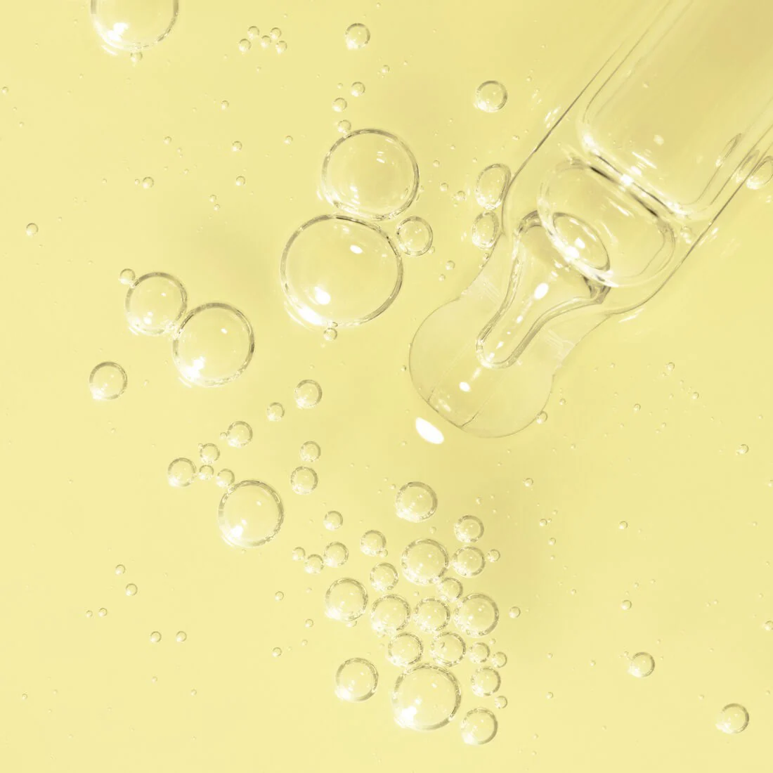 Lumene Glow Boost Essence Nordic-C [Valo] - Image 3