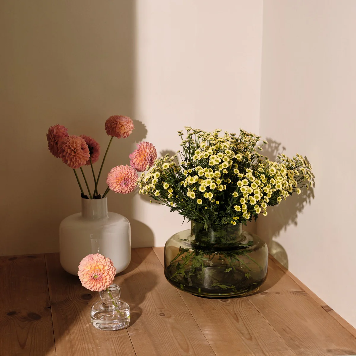 Marimekko Urna Green Vase - Image 3