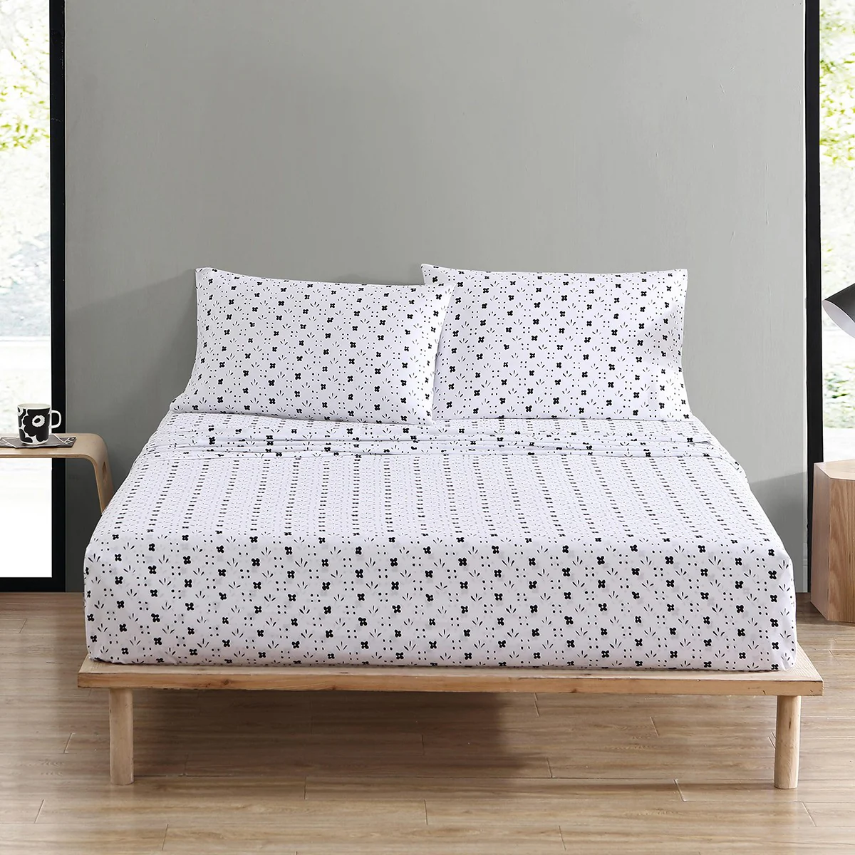 Marimekko Kukkaketo White / Black Full Sheet Set - Image 3