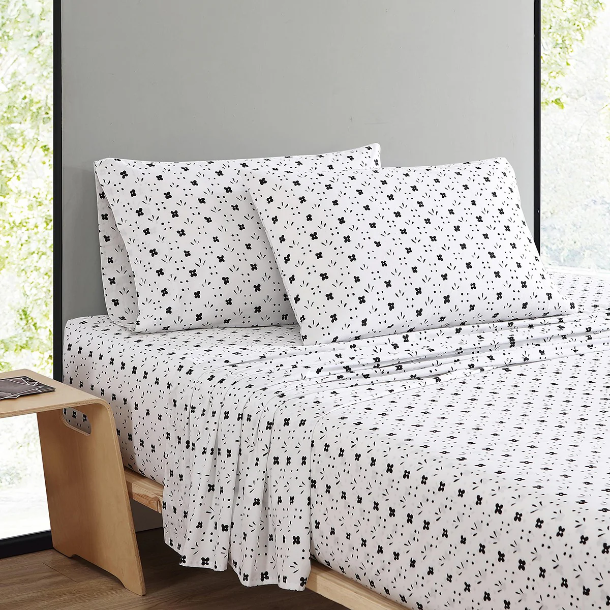 Marimekko Kukkaketo White / Black Full Sheet Set - Image 4