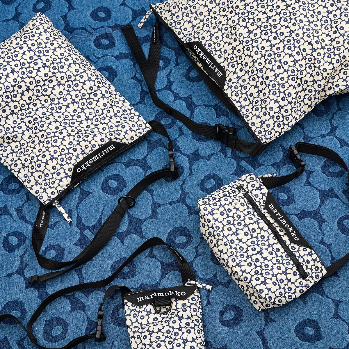 Marimekko Unikko Cream / Dark Blue Medium Neat Crossbody Shoulder Bag - Image 5