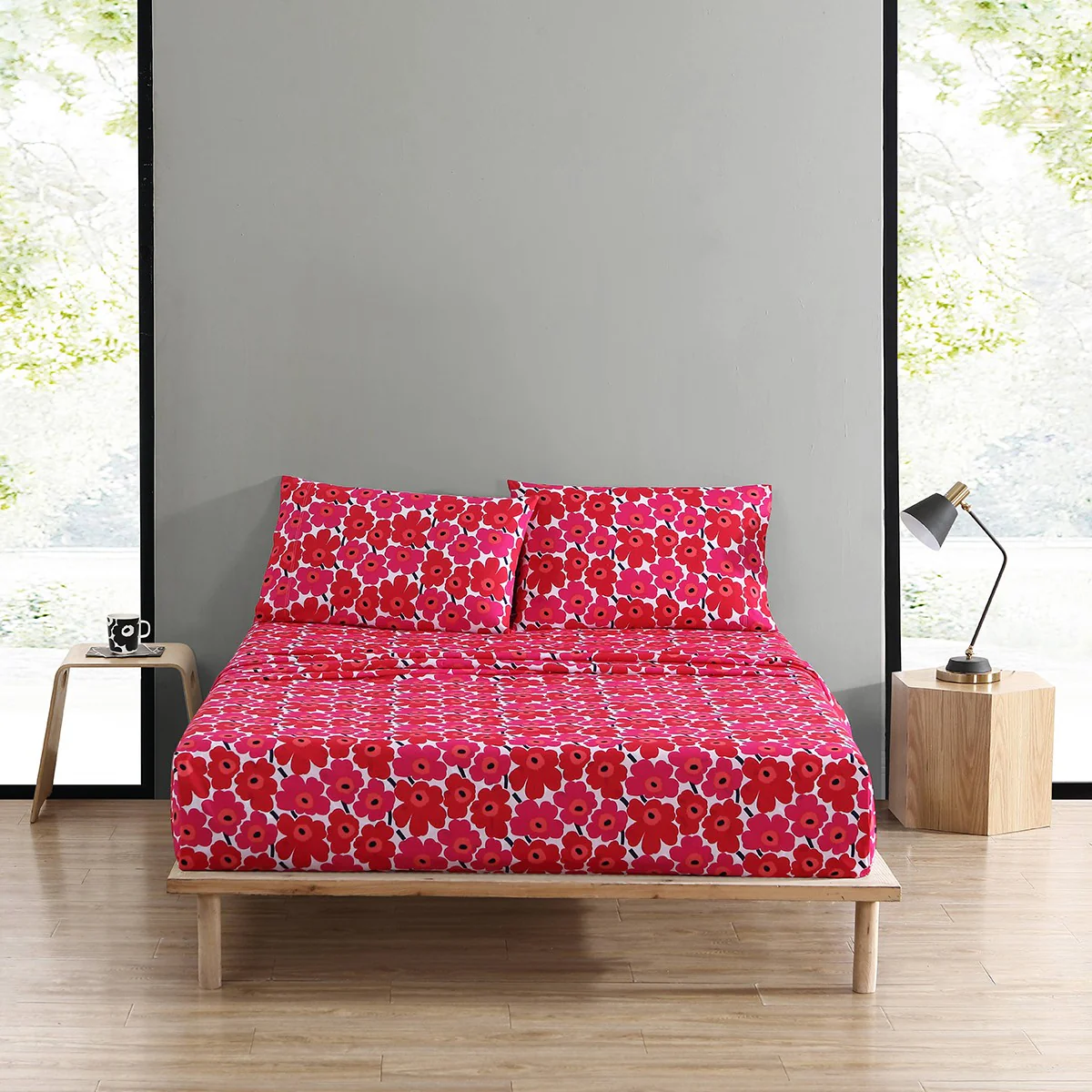 Marimekko Mini Unikko Red Queen Sheet Set - Image 3