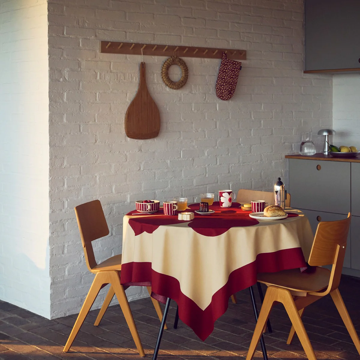 Marimekko Piccolo Dark Red / Sand Coffee Cup - Image 3