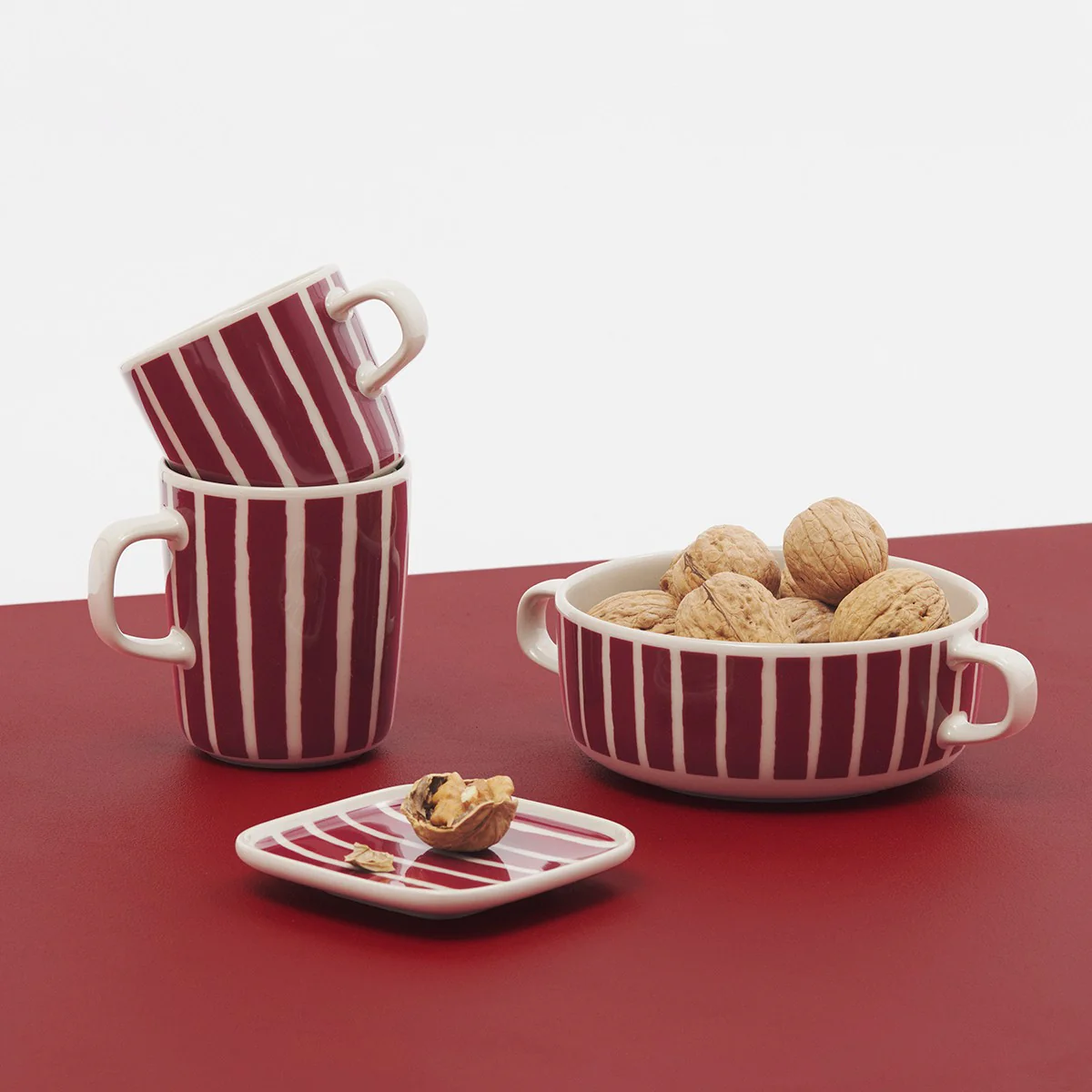 Marimekko Piccolo Dark Red / Sand Mug - Image 2