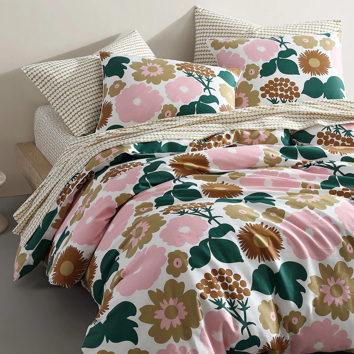 Marimekko Pieni Kukkatori Pink / Beige / Green King Duvet Cover Set - Image 2