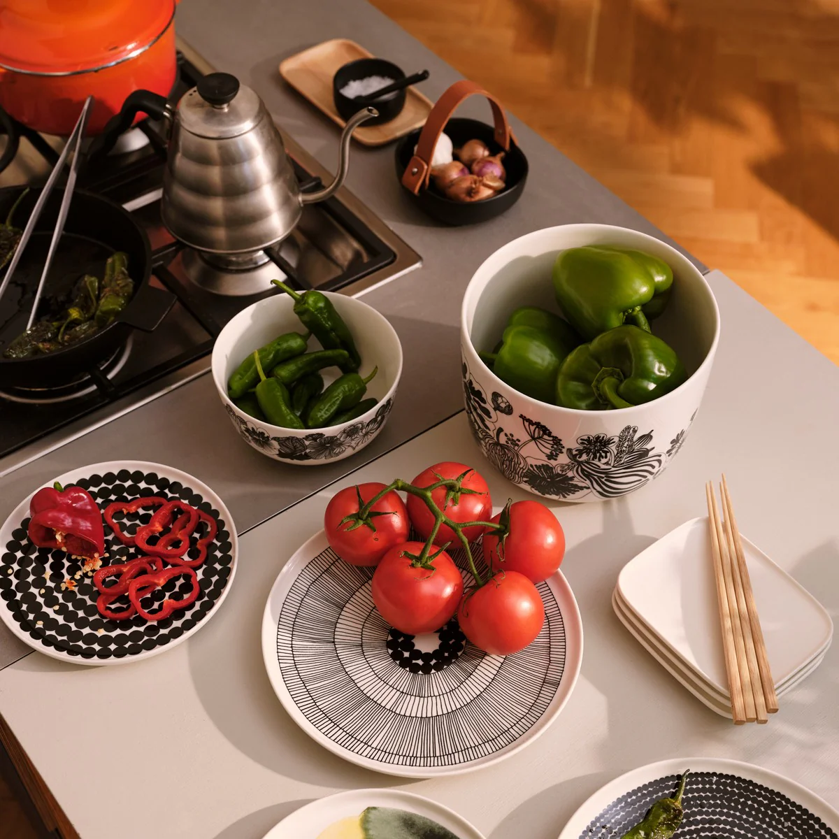 Marimekko Pikku Koppa Black Serving Dish w/ Leather Handle - Image 4