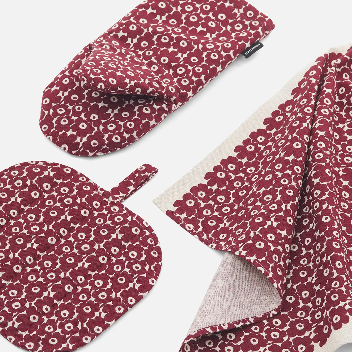 Marimekko Pikkuinen Unikko Burgundy / Cream Oven Mitt - Image 2