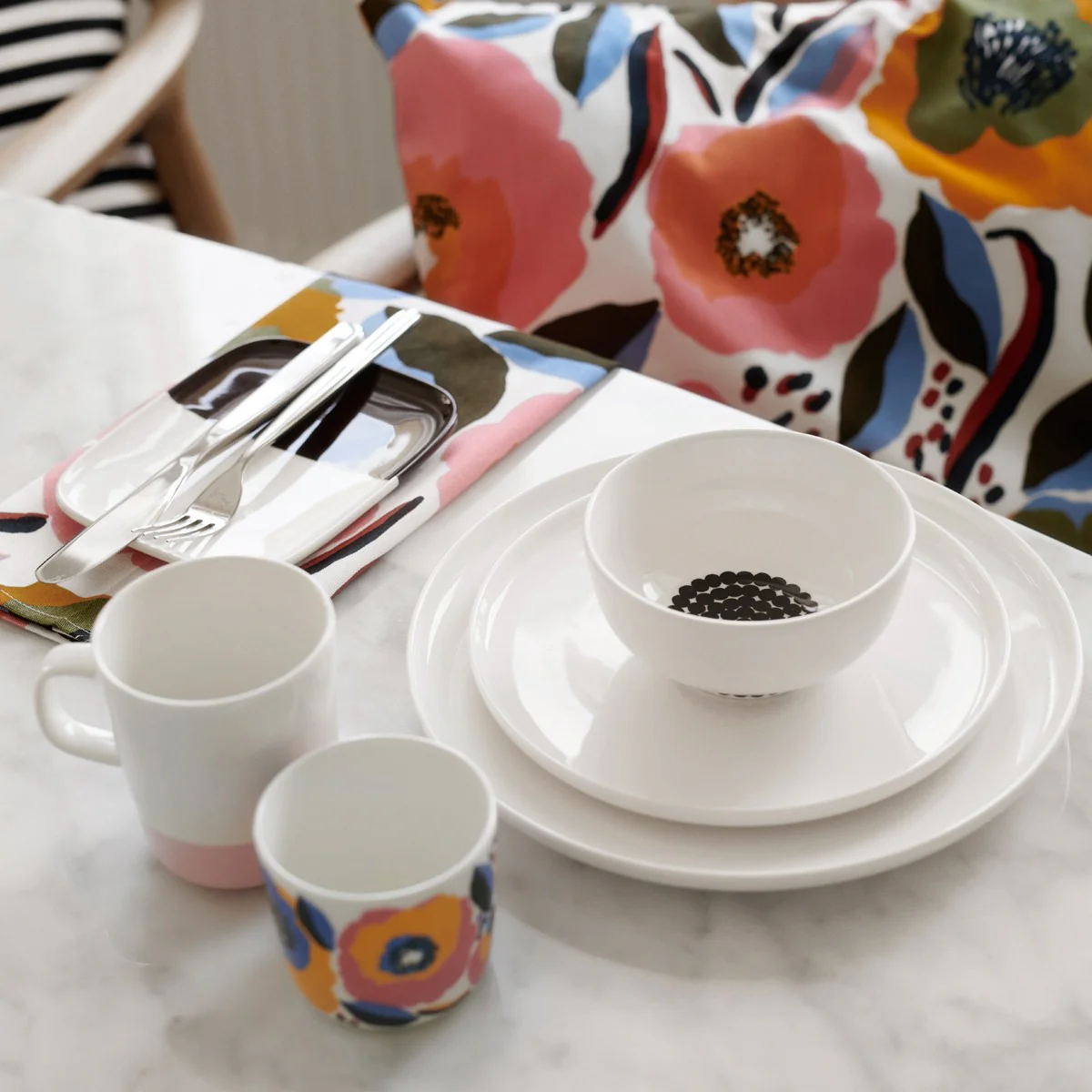 Marimekko Rasymatto Footed Dessert Bowl - Image 4