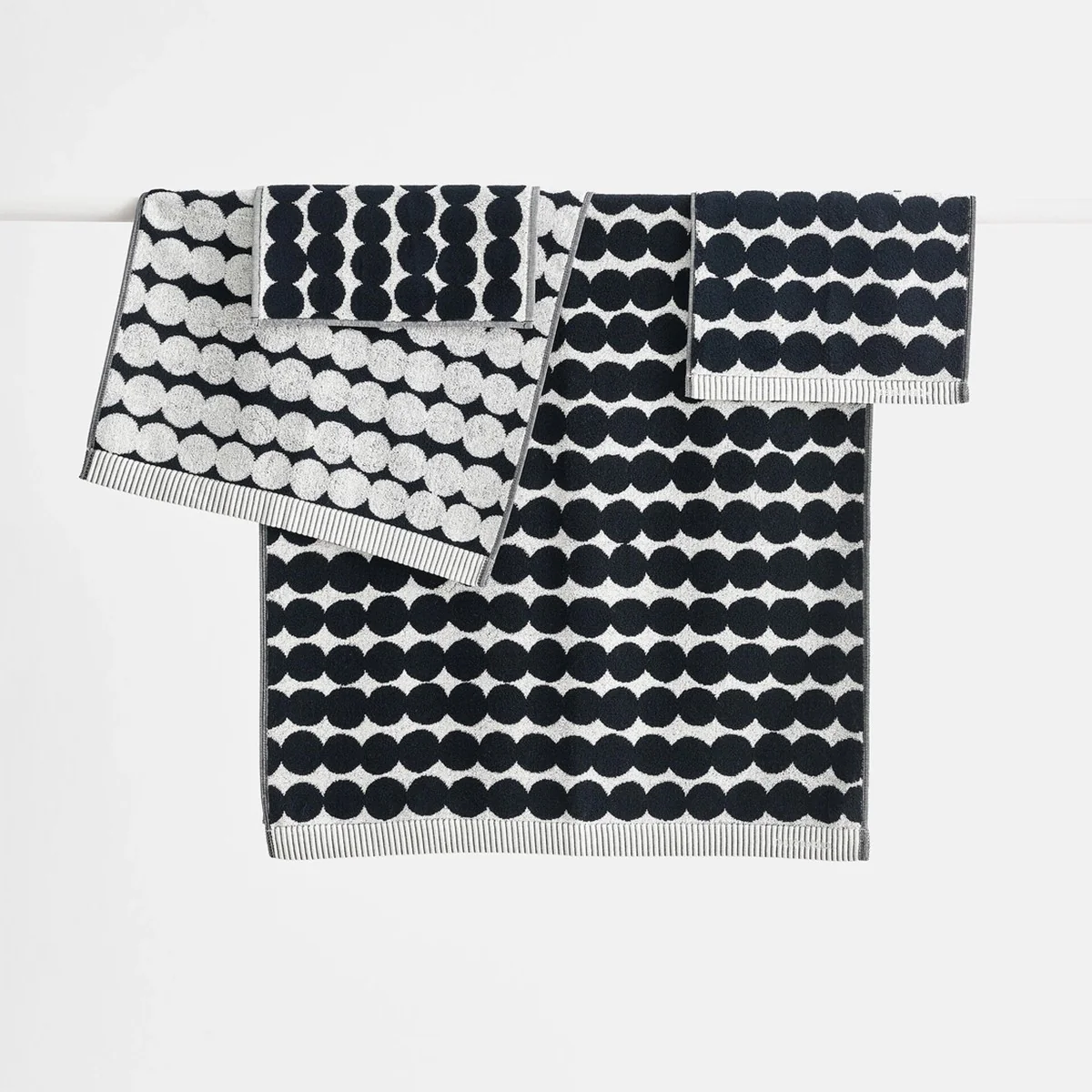 Marimekko Rasymatto Black / White Hand Towel - Image 4